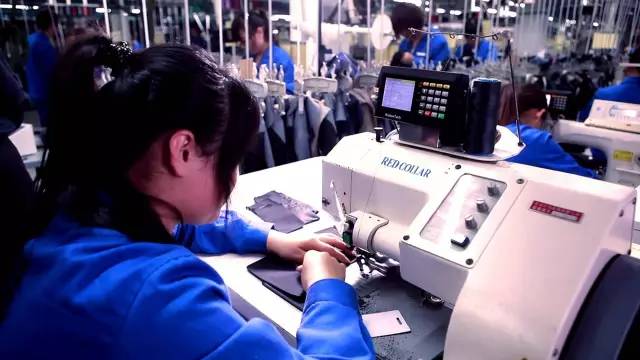 从3D打印工厂到‘隐形生态者’ 她的‘独角戏’如何改写了大规模定制的底层逻辑